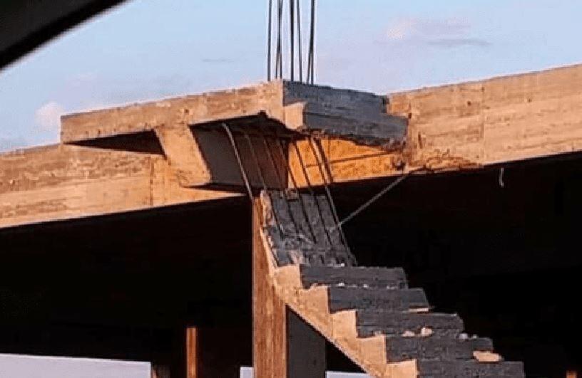 What is the cause of the failure of this staircase? - Structville