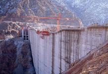 Improvement of Interlayer Mechanical Properties of Mass Concrete