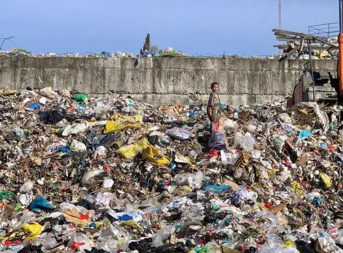 Sanitary Landfills Structville